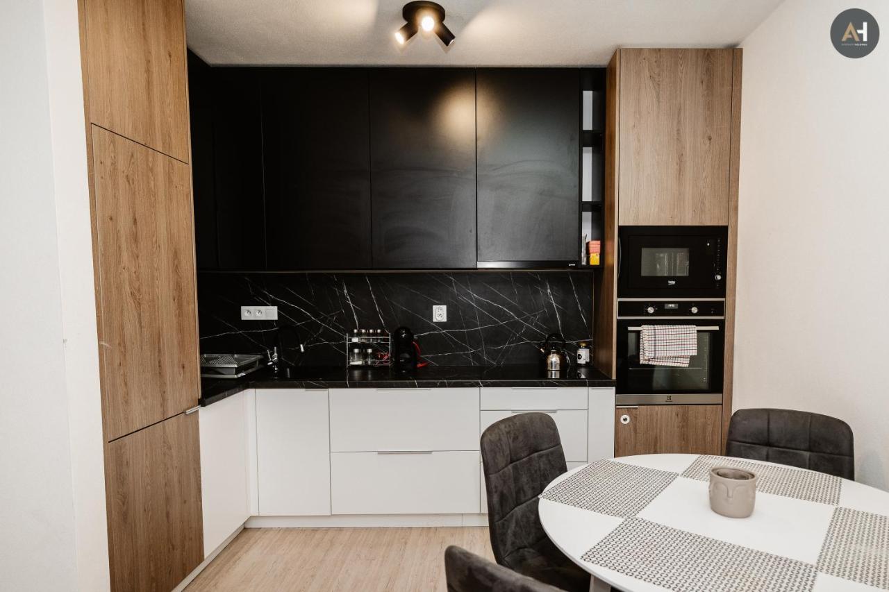 Ah Mlynska Basta II Free Parking Apartment Kosice Bagian luar foto